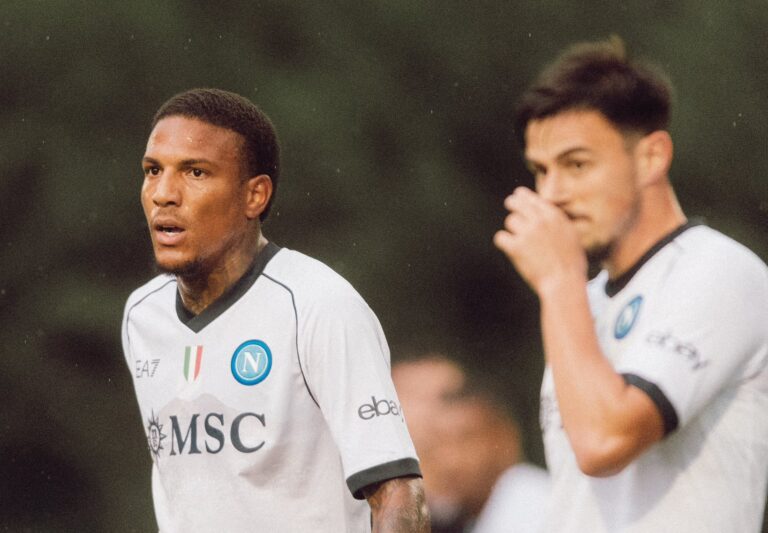 Napoli Ditahan Imbang SPAL