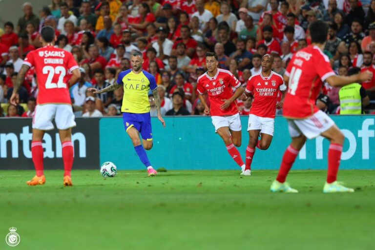 Beda Kelas, Al-Nassr Dibantai Benfica 1-4