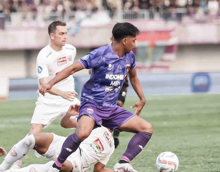Persija Jakarta Takluk Di Tangan Persita Tangerang