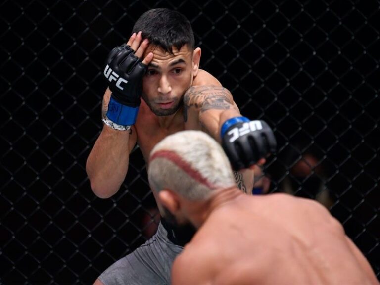 Alex Perez: Perjalanan Seorang Petarung Tangguh Di UFC