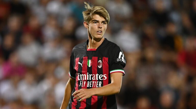 Milan Jual Pemain Yang Dibeli Di Era Paulo Maldini