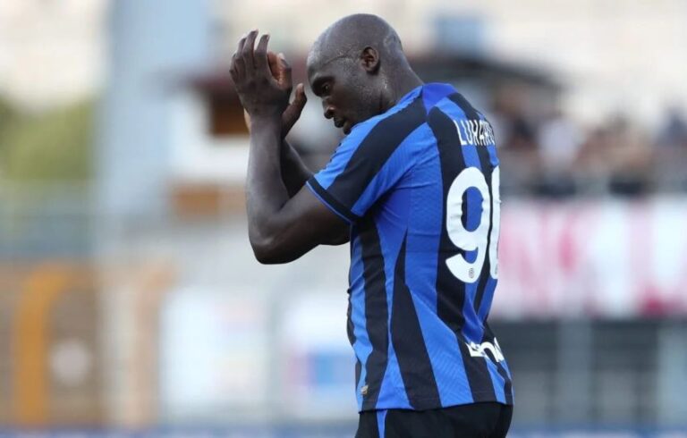Dianggap Pemain Yang Tak Setia, Fans Juventus Tolak Lukaku