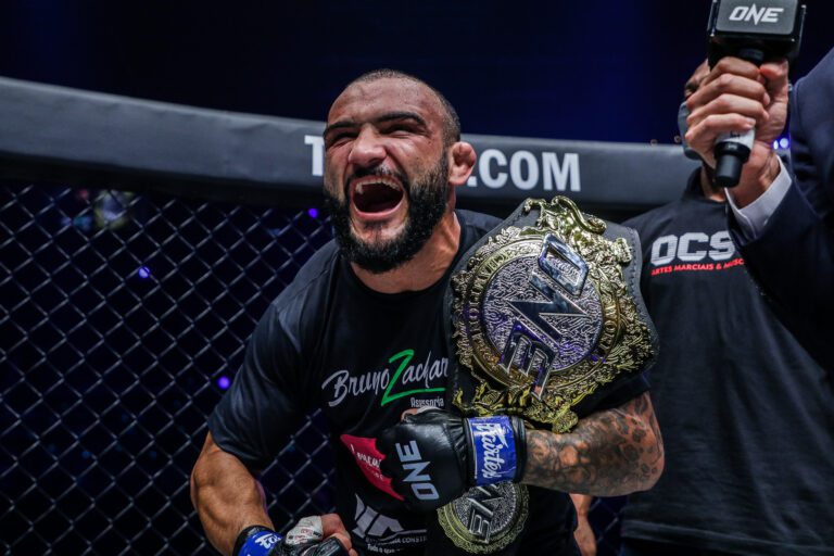John Lineker: Catatan Perjalanan ‘Mão-de-Pedra’