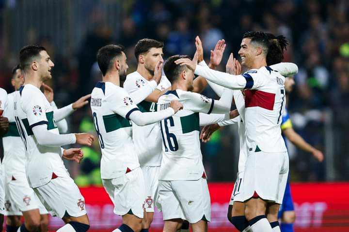 Cetak Brace, Ronaldo Bawa Portugal Benamkan Bosnia Lima Gol Tanpa Balas