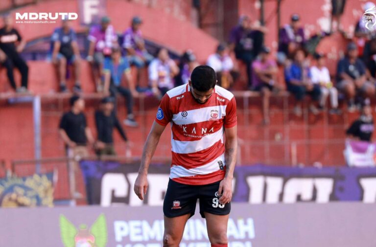 Persik Lumat Madura United Empat Gol Tanpa Balas