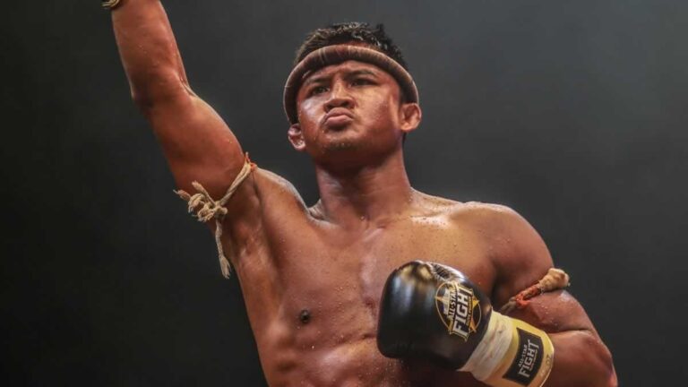 Buakaw Banchamek: Sang Lotus Putih dari Thailand