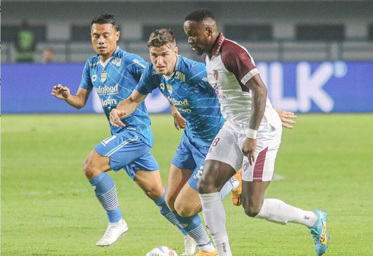 Persib Bandung Berbagi Angka Dengan PSM Makassar
