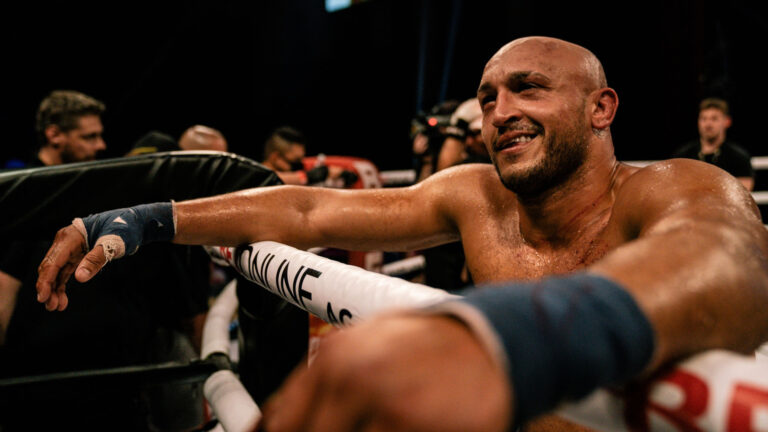 Yosdenis Cedeno: Jejak “Pink Panther” Di Dunia Bela Diri Campuran