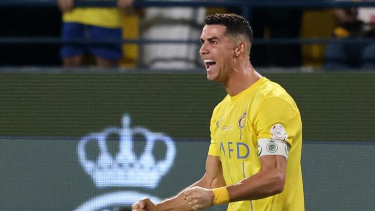 Ronaldo Raih Maradona Award Best Goalscorer 2023