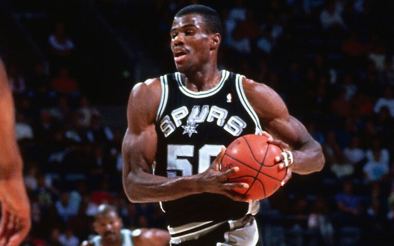 David Robinson: Dari Angkatan Laut ke Puncak NBA