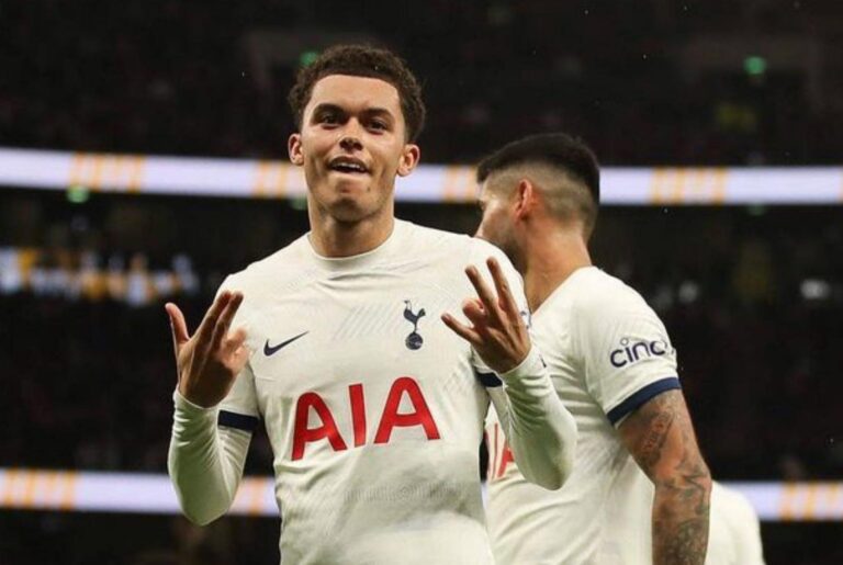 The Lilywhites Menang Tipis Atas Brighton