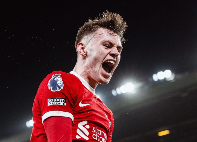 Luton Town Dibantai Liverpool 1-4