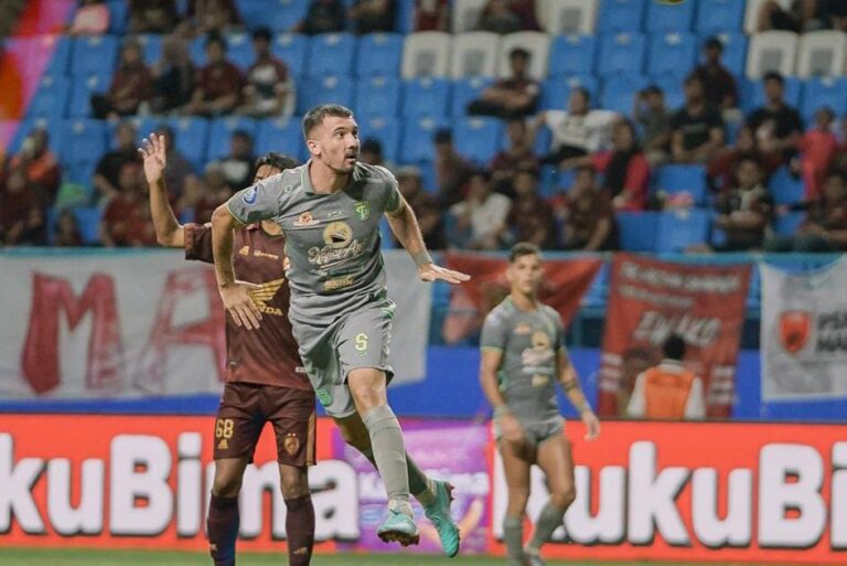 Persebaya Bermain Imbang Dengan PSM Makassar