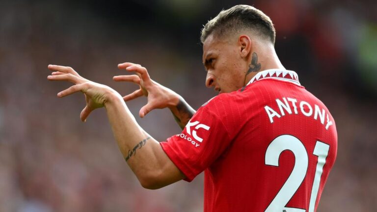 MU Siap Jual Rugi Anthony