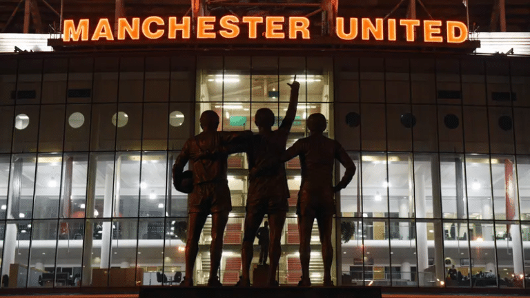 Sir Jim Ratcliffe Akan Bangun Stadion Baru Bagi MU
