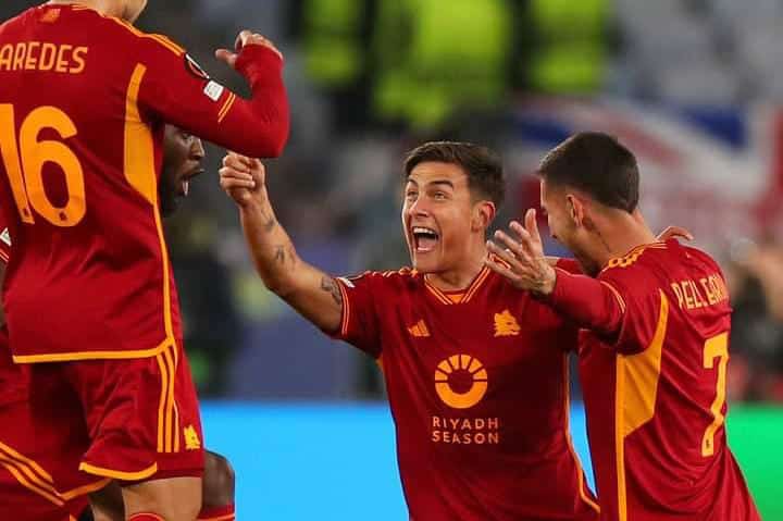AS Roma Bantai Brighton Empat Gol Tanpa Balas