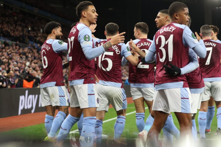 Ajax Amsterdam Disingkirkan Aston Villa