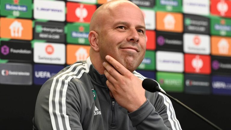 Arne Slot Akan Jadi Suksesor Jurgen Klopp?