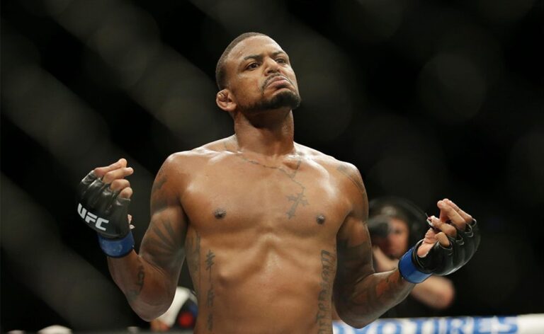 Michael “The Menace” Johnson: Si Kilat UFC Kelas Ringan