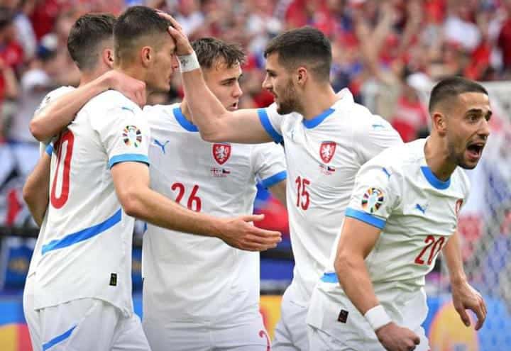 Georgia Dan Ceko Harus Puas Berbagi Angka