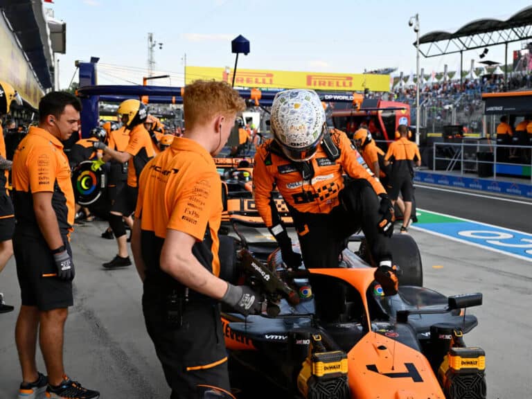 Duo McLaren Rebut Pole Position Di Hungaroring