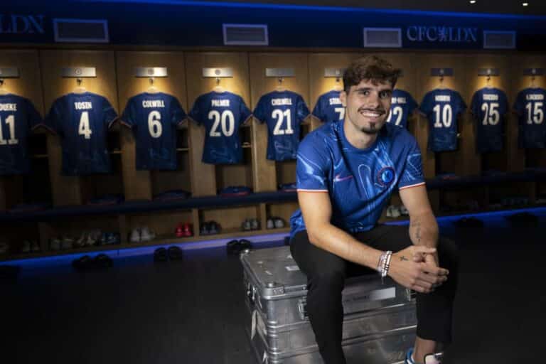 Pedro Neto Resmi Milik Chelsea