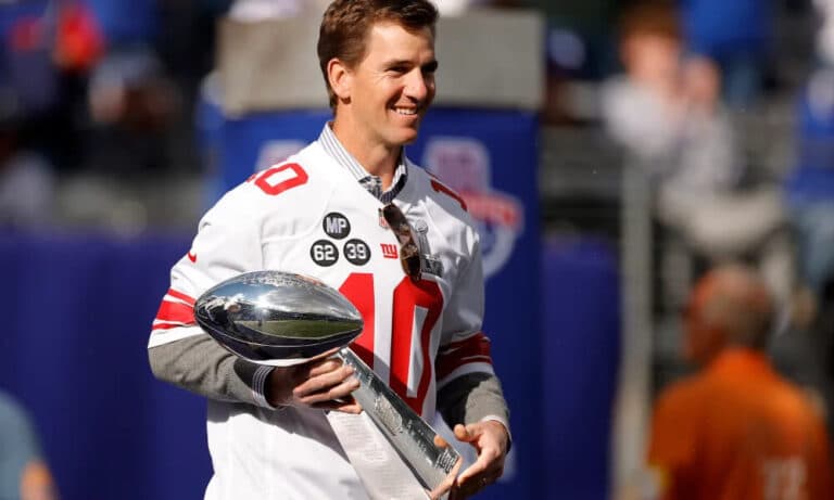 Eli Manning Masuk Nominasi Pro Football Hall of Fame