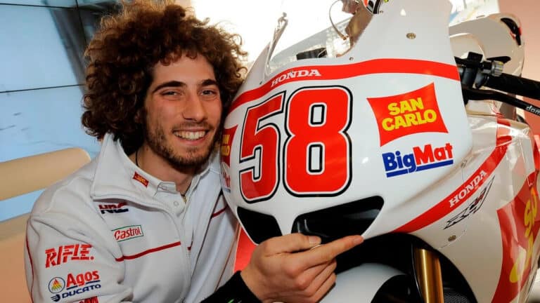 Marco Simoncelli: Mengenang Perjalanan Karir Pembalap MotoGP