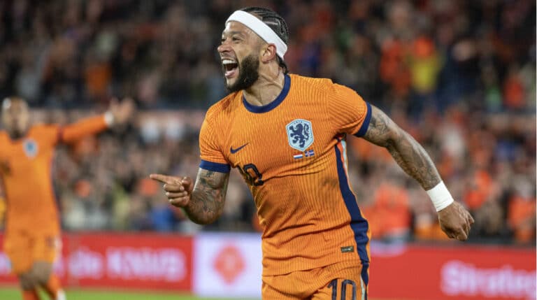 Memphis Depay Berlabuh Ke Corinthians
