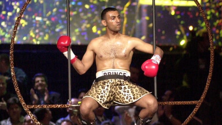 Naseem Hamed: Profil Sang Pangeran Tinju