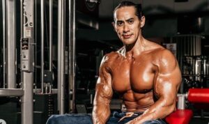 Ade Rai : Profil Binaragawan Legendaris Indonesia - Kulit Bundar
