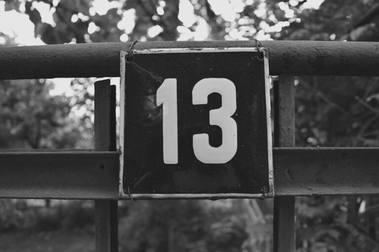 Triskaidekaphobia: Ketakutan Terhadap Angka 13