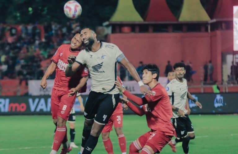 Semen Padang Ditahan Imbang PSM 1-1
