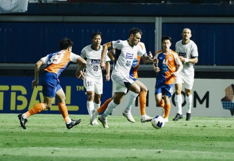 Pangeran Biru Terhindar Dari Kekalahan Dari Port FC