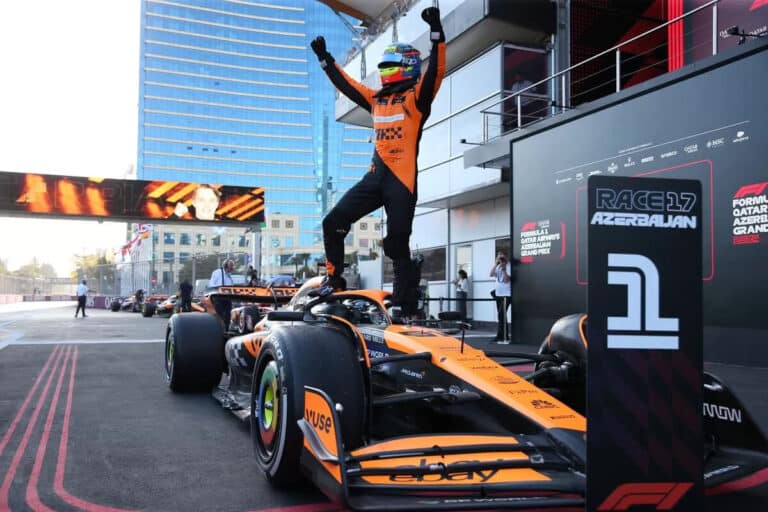 McLaren Kunci Juara Konstruktor Di Yas Marina