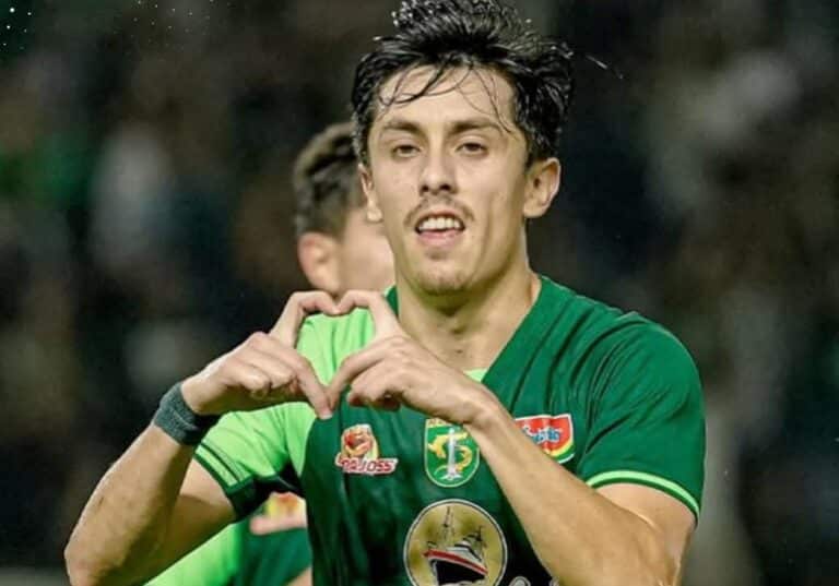 Bajul Ijo Kalahkan Pesut Etam 2-1