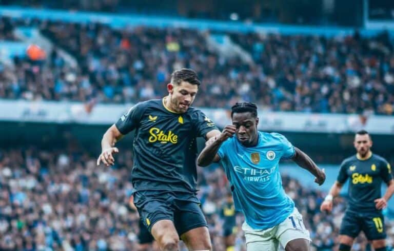 Everton Perpanjang Derita Manchester City