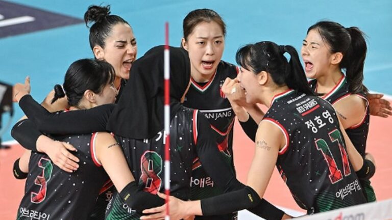 Red Spark Taklukkan IBK Altos Tiga Set Langsung