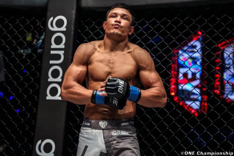Timofey Nastyukhin: Sang KO Artist Di Divisi Lightweight