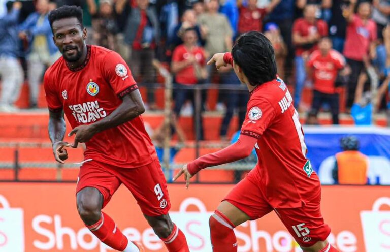 Semen Padang Tundukkan Persita 2-1