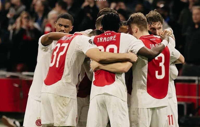 Walau Kalah, Ajax Amsterdam Tetap Lolos Ke 16 Besar