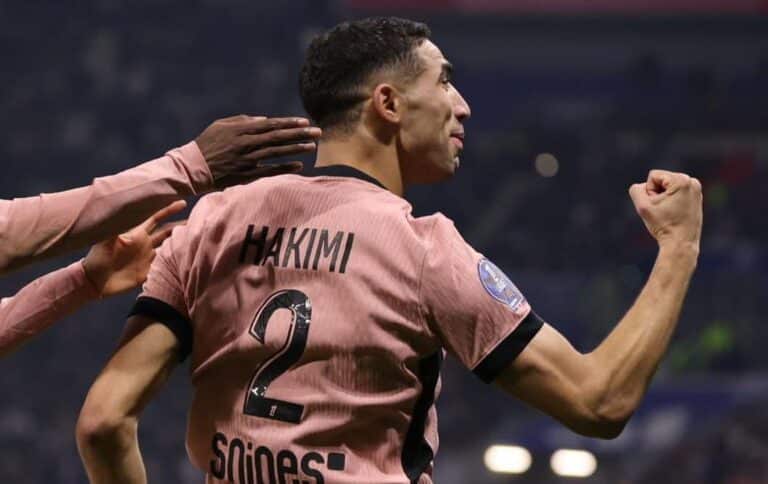 Brace Hakimi Bawa PSG Kalahkan Lyon