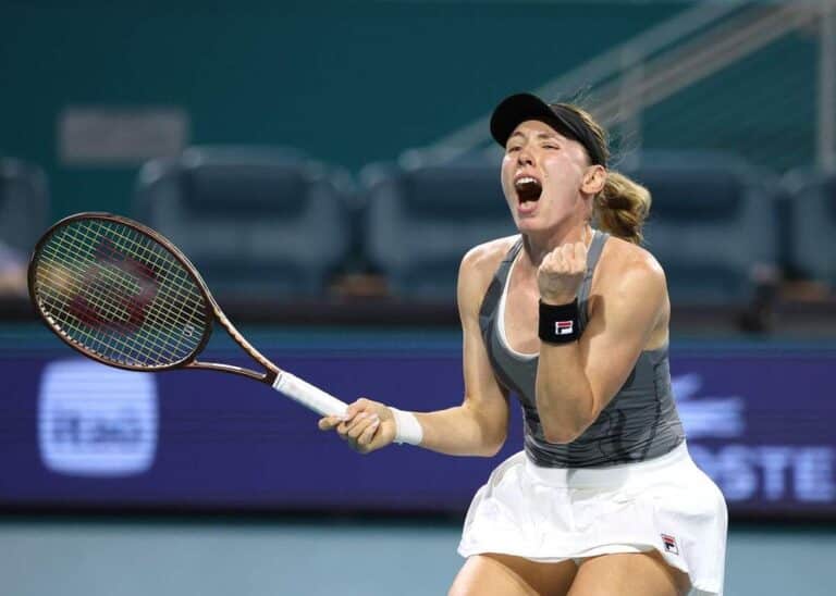 Ekaterina Alexandrova Singkirkan Petenis Nomor Satu Dunia