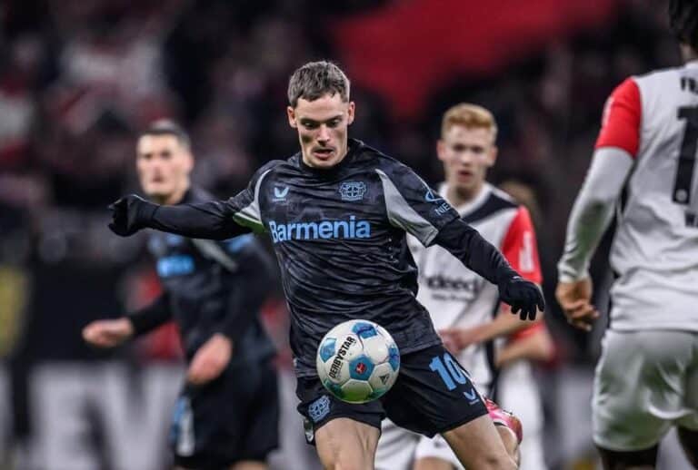 Bayer Leverkusen Belum Menyerah Pertahankan Gelar Juara