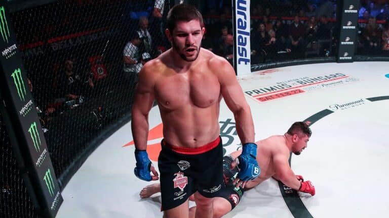 Valentin Moldavsky: Juara Interim Heavyweight Bellator