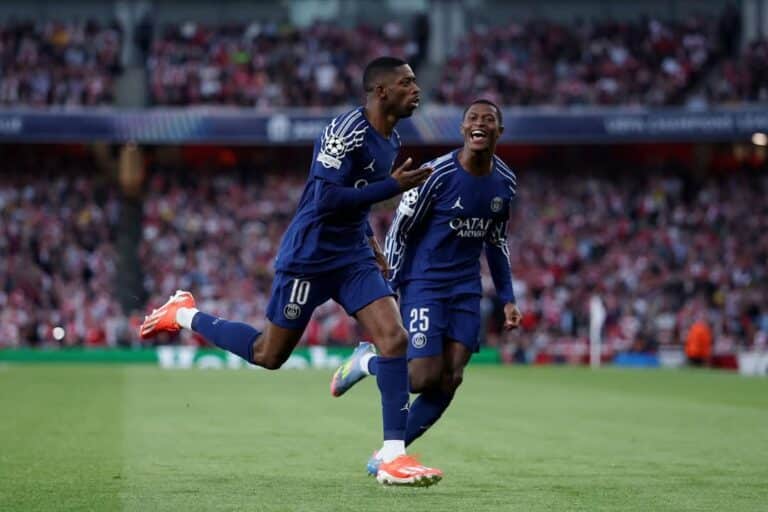 PSG Curi Poin Penuh Di Emirates