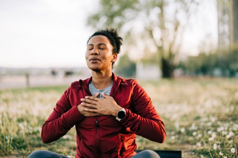 Meningkatkan Kebahagiaan Dengan Meditasi Syukur