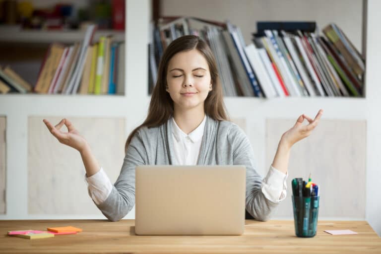 Mindfulness Di Tempat Kerja: Kunci Produktivitas Dan Kesejahteraan