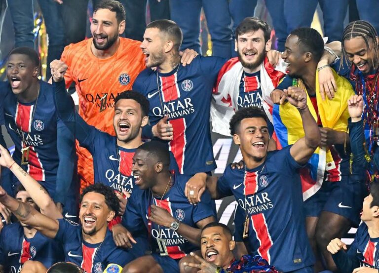 PSG Rayakan Pesta Gelar Juara Ligue One