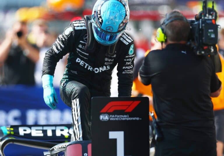 George Russell Raih Pole Position Di Gilles Villeneuve